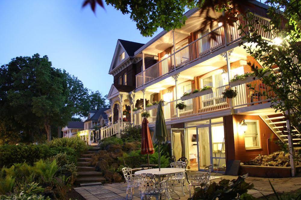 Eastwood Tourist Holiday home Niagara Falls